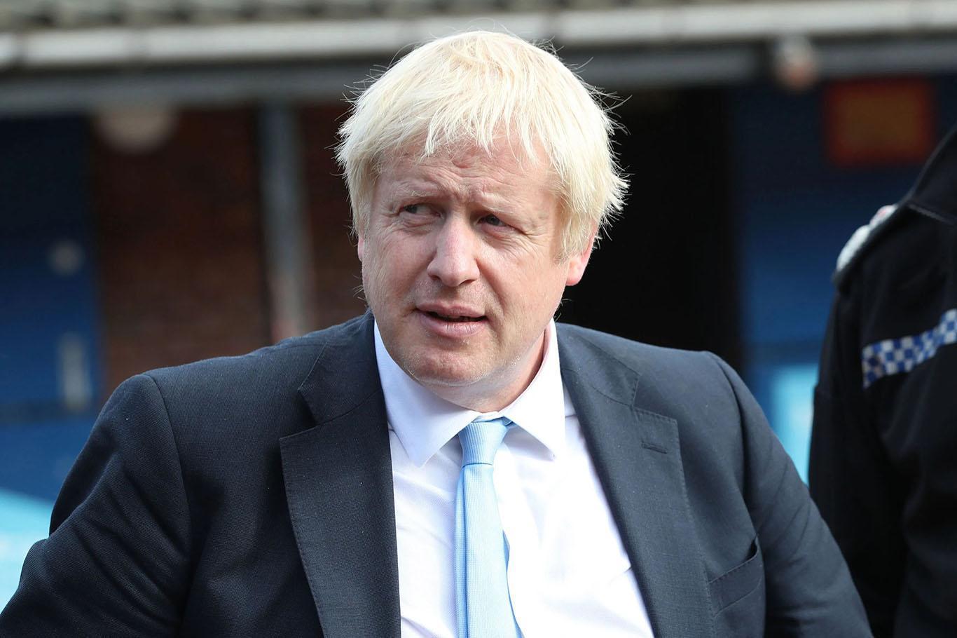 İngiltere Başbakanı Boris Johnson'un karantina süreci uzayabilir